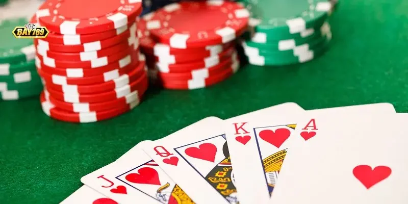Poker Chuyên Nghiệp Bay789 – Bàn Cược Chuẩn Quốc Tế Cho Poker Thủ 1 Thống kê rủi ro phổ biến của người chơi Poker khi lựa chọn sai nền tảng vận hành trực tuyến